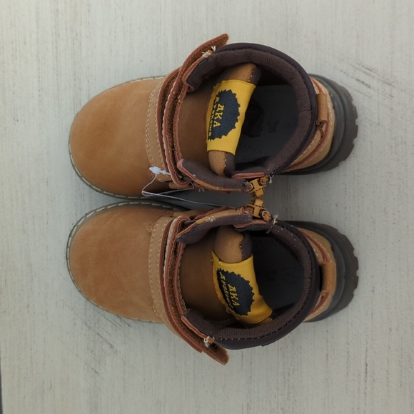 Boy Toddler boots size 8/24 - Picture 4 of 7